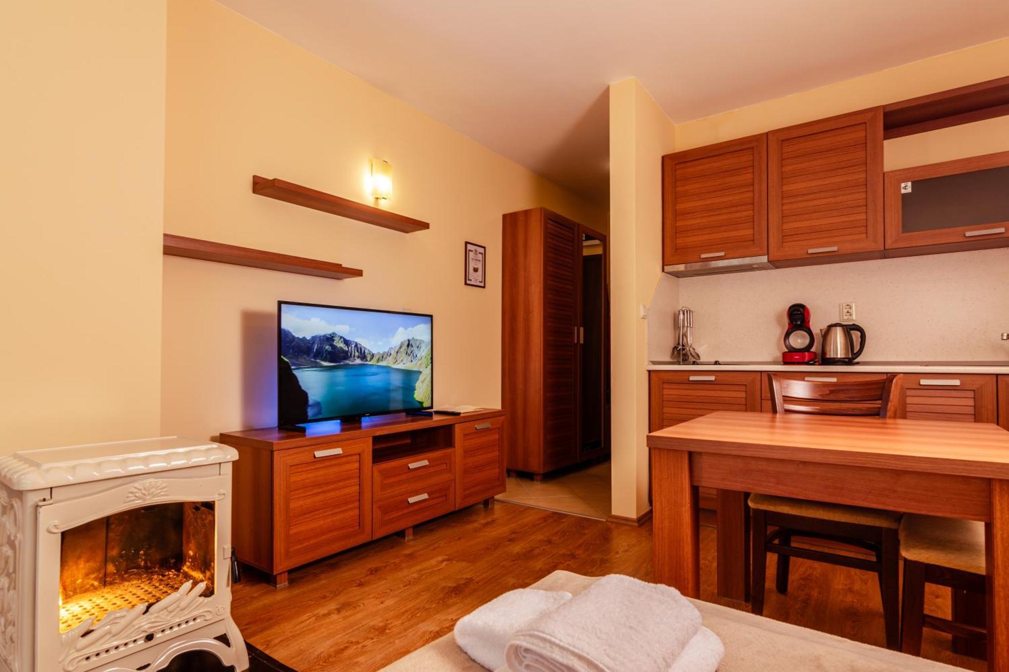 Studio By Mountain Lakes Ezerovo  Ngoại thất bức ảnh